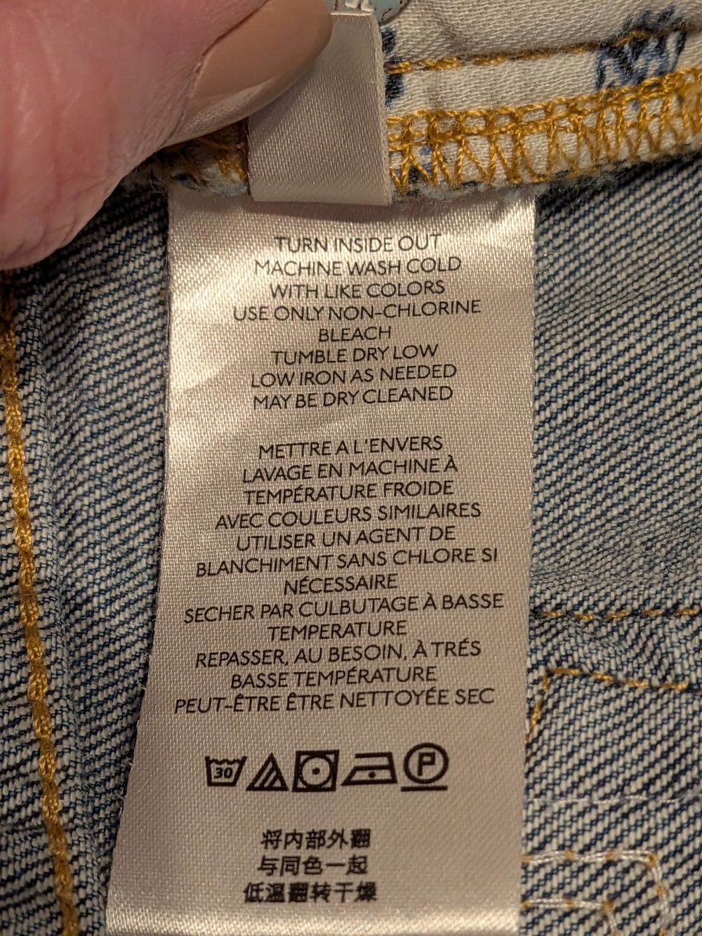 Pilcro Patch-Embellished Boyfriend Jeans in Blue - Picture 9 of 11